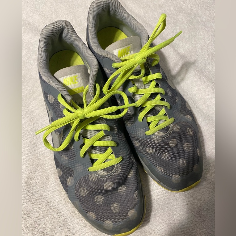 Nike Gray and Neon Green Dotted Sneakers